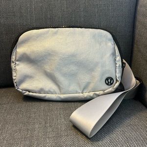 Lululemon Everywhere Belt Bag (Gently Used, Fantastic Condition)
